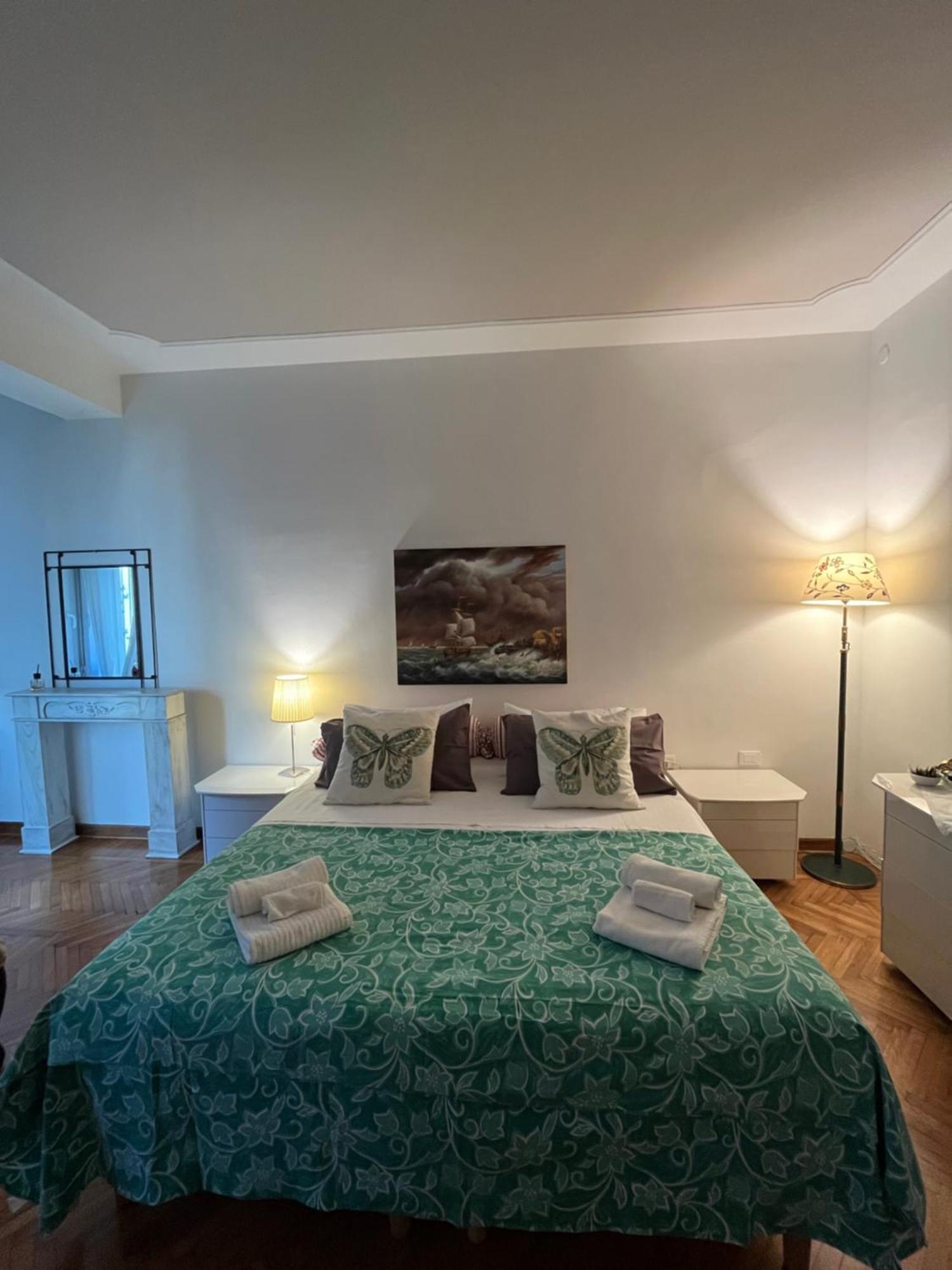 Residenza Delle Farfalle-Tripla Con Bagno Privato E Matrimoniale Con Bagno Condiviso Padova Luaran gambar