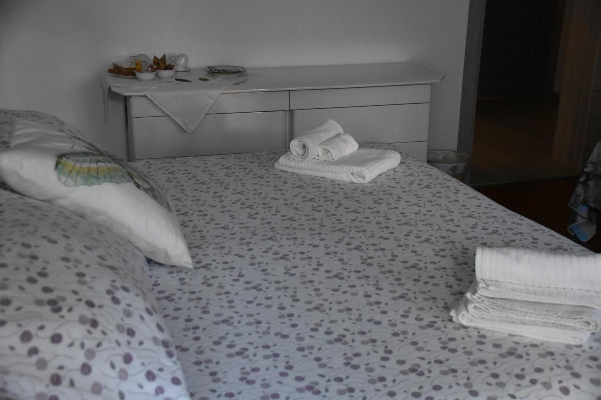 Residenza Delle Farfalle-Tripla Con Bagno Privato E Matrimoniale Con Bagno Condiviso Padova Luaran gambar